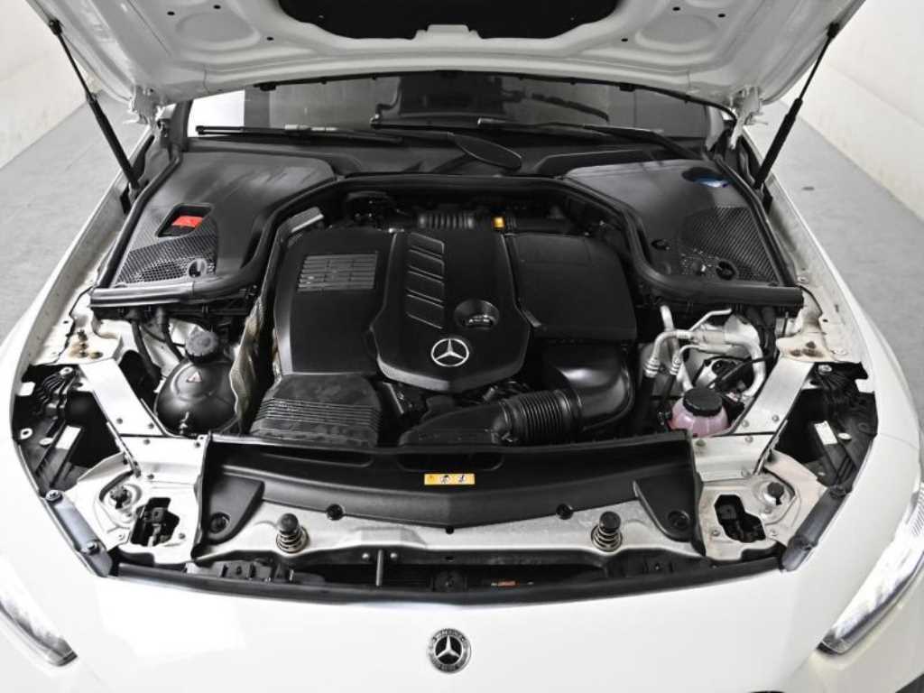 Mercedes Benz CLS Class - Vista 6