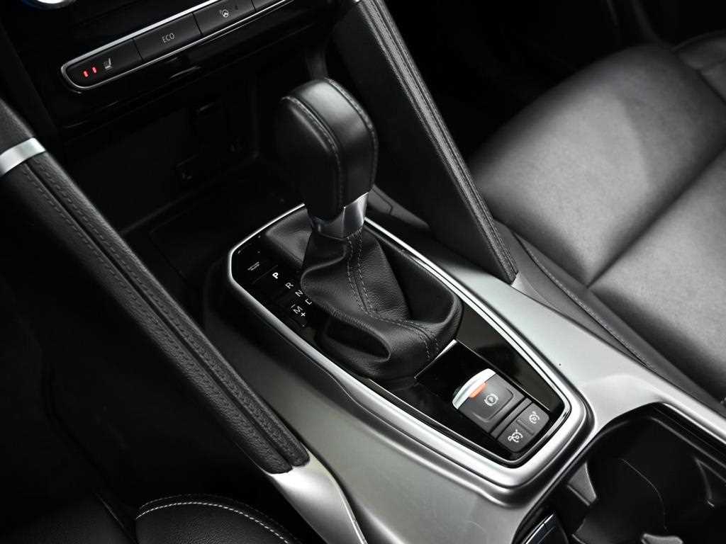 SAMSUNG QM6 - Vista 9