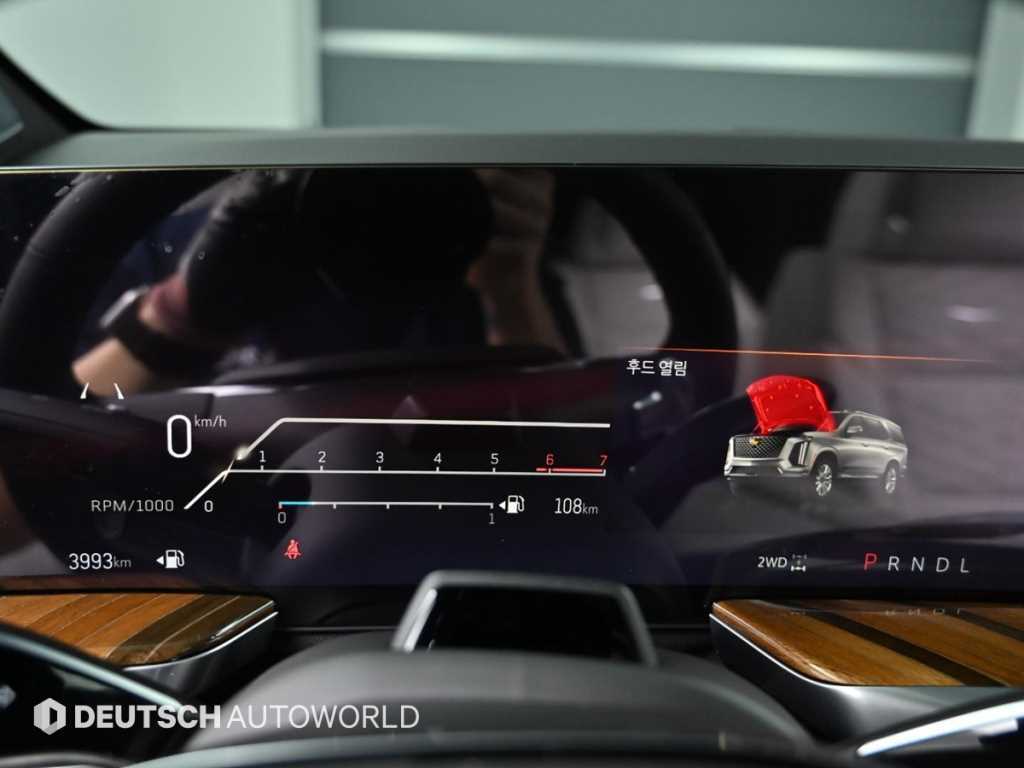 Cadillac Escalade - Vista 8