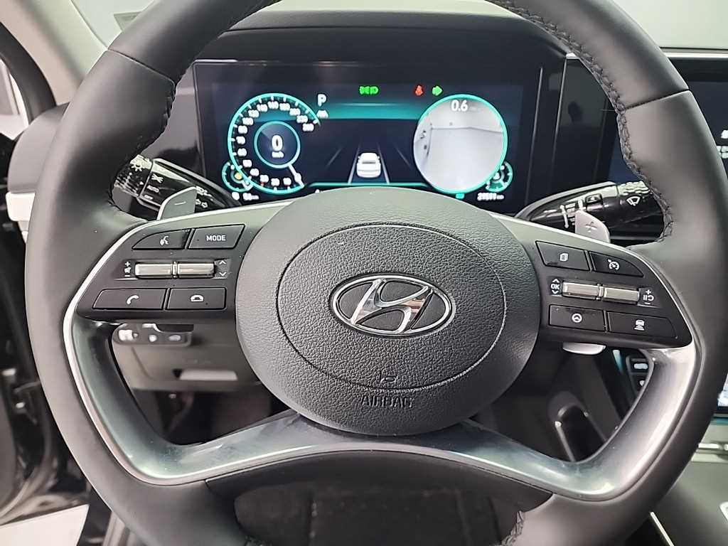 HYUNDAI Grandeur - Vista 9