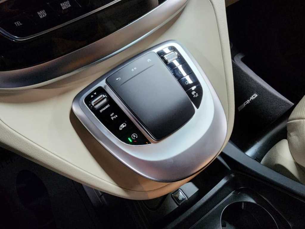 Mercedes Benz V Class - Vista 10