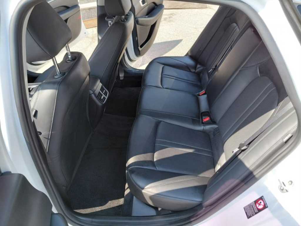 HYUNDAI Sonata - Vista 10