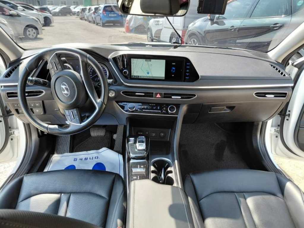 HYUNDAI Sonata - Vista 6