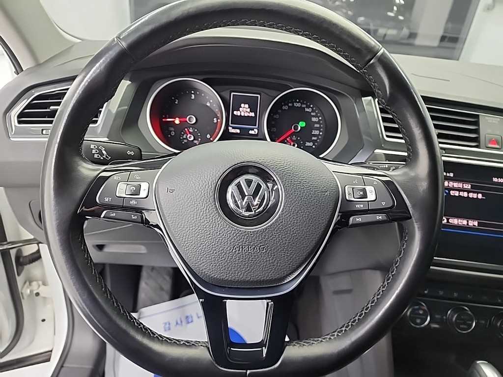Volkswagen Tiguan - Vista 9