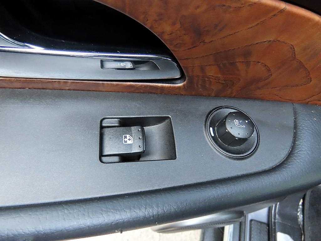 Ssangyong Rexton 2016 Gris - Importación desde Corea - HF Imports Iquique - Foto 16