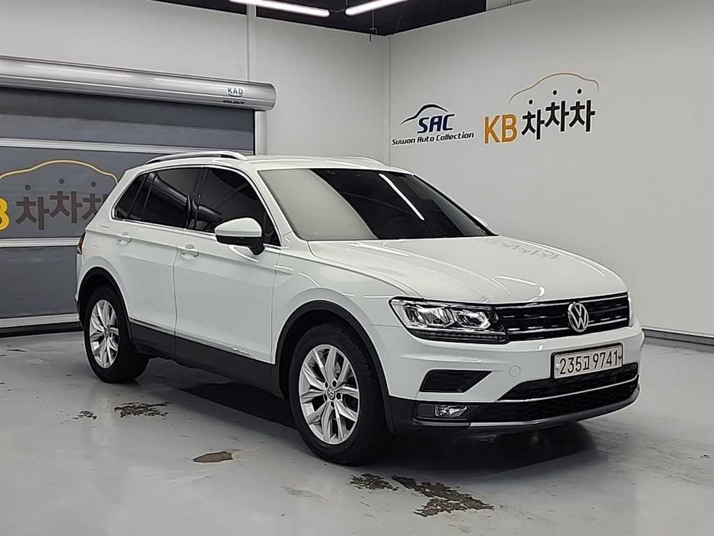 Volkswagen Tiguan - Vista 4