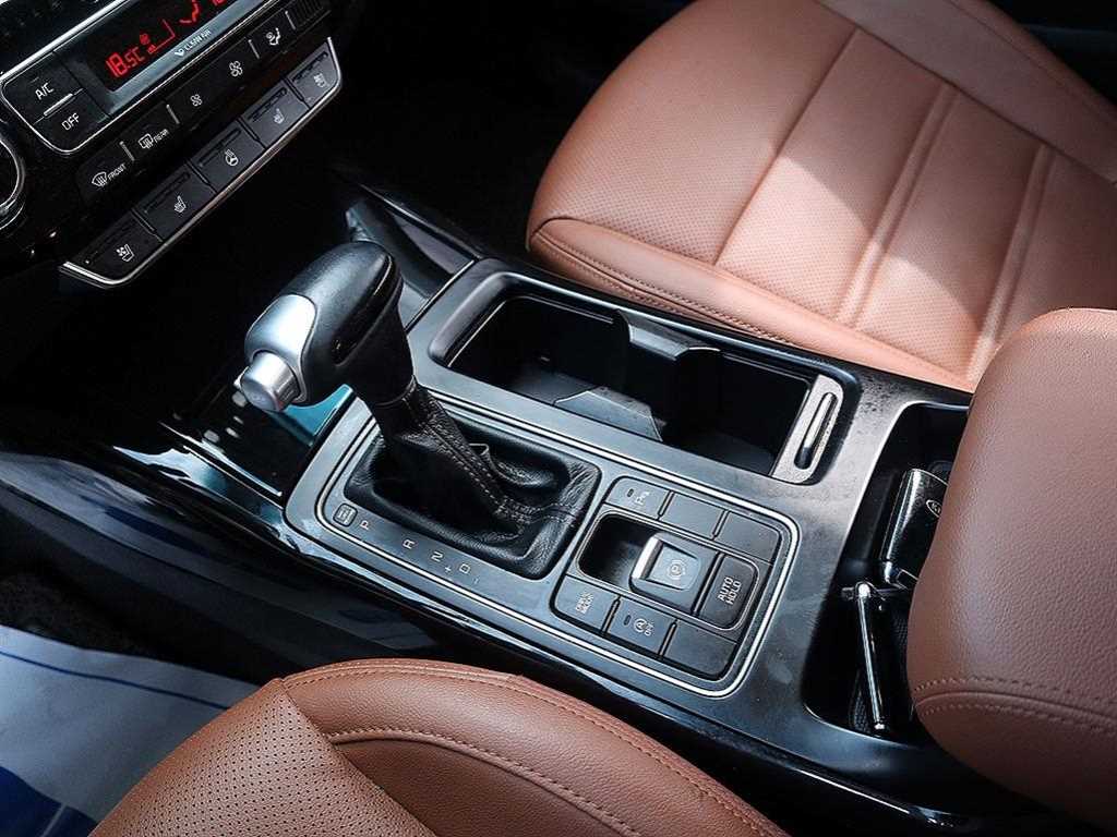 KIA Sorento - Vista 12