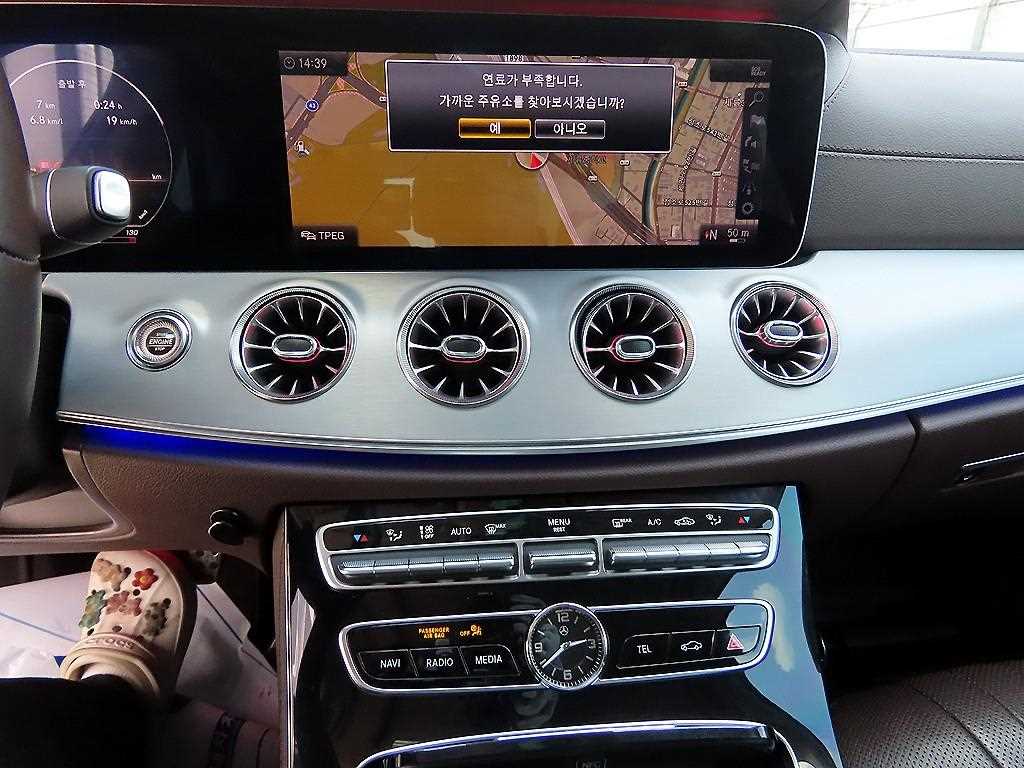 Mercedes Benz CLS Class - Vista 12