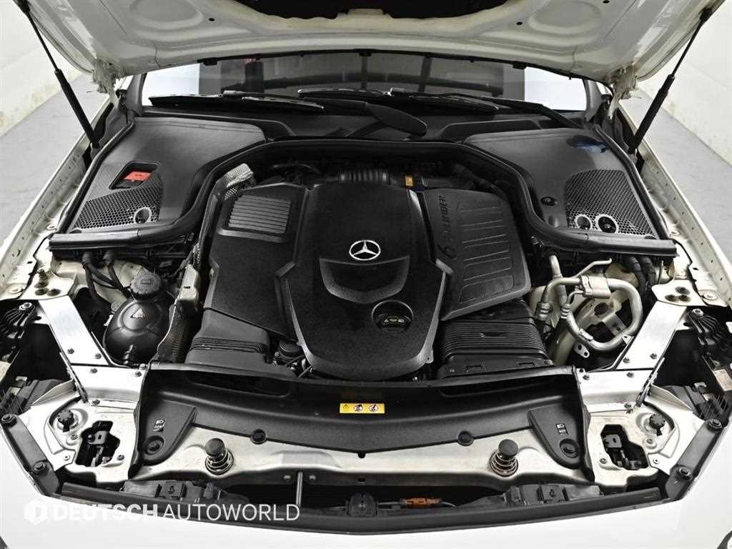 Mercedes Benz CLS Class - Vista 6