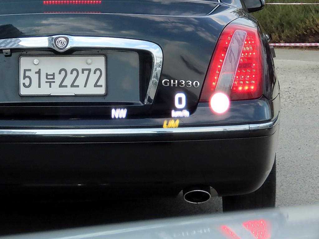 Mercedes Benz CLS Class - Vista 10