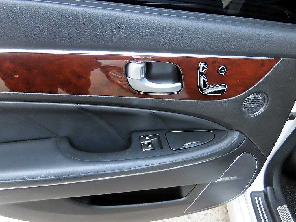 HYUNDAI Equus 2012 Blanco - Importación desde Corea - HF Imports Iquique - Foto 16