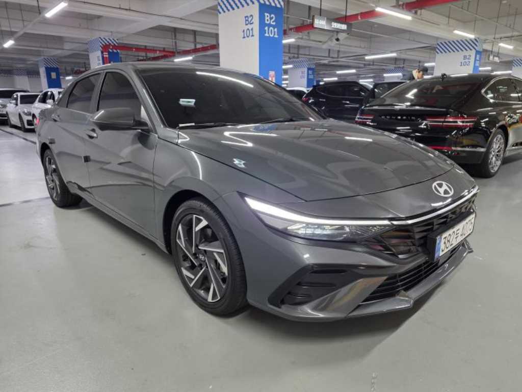 HYUNDAI Avante - Vista 6