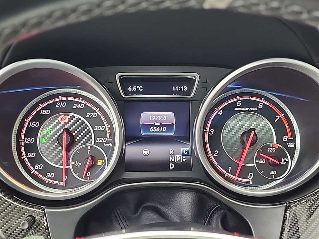 Mercedes Benz GLE Class - Vista 6