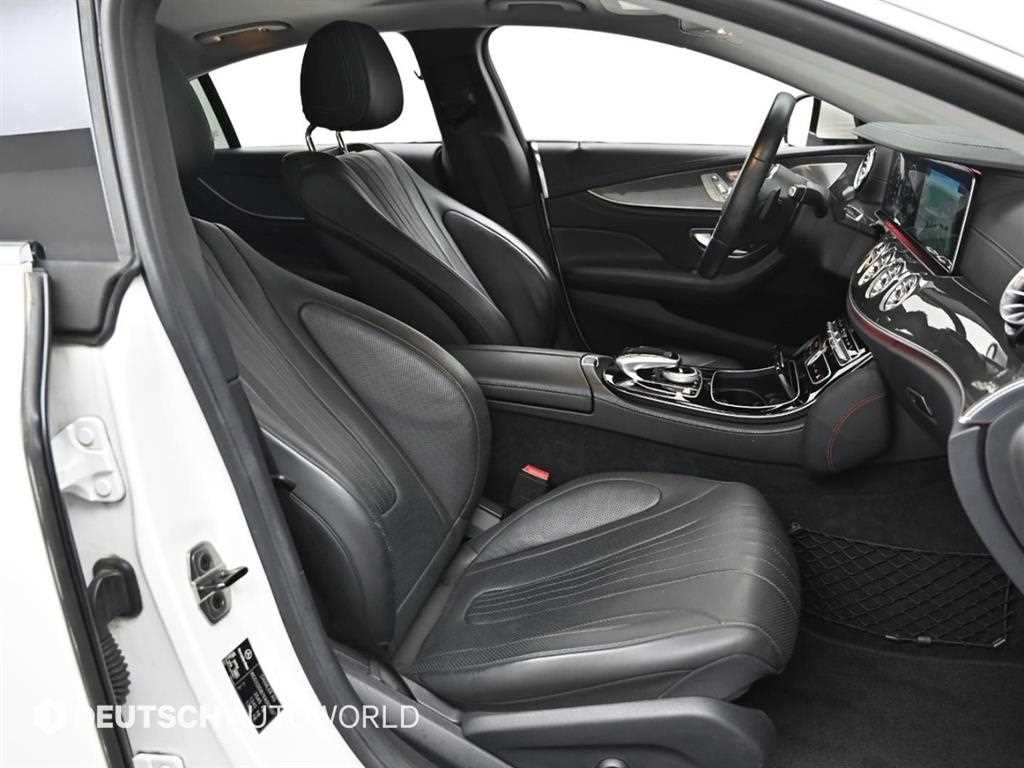 Mercedes Benz CLS Class - Vista 10