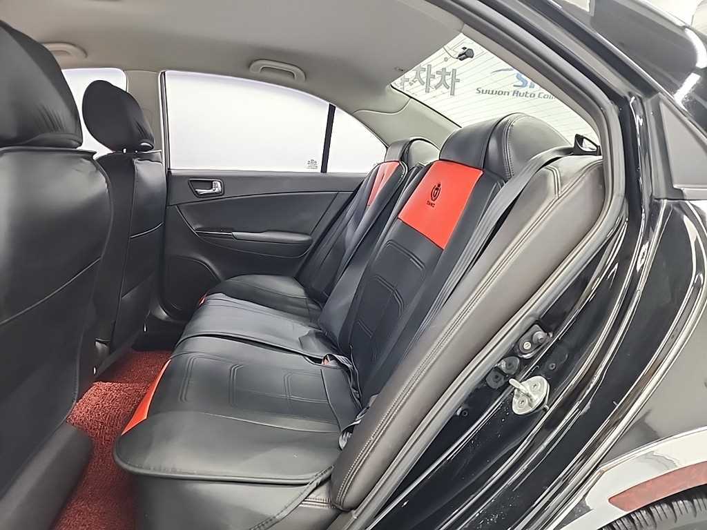 HYUNDAI Sonata - Vista 12