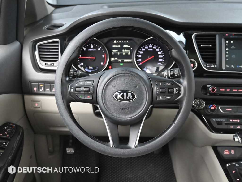 KIA Carnival 2018 Negro - Importación desde Corea - HF Imports Iquique - Foto 13