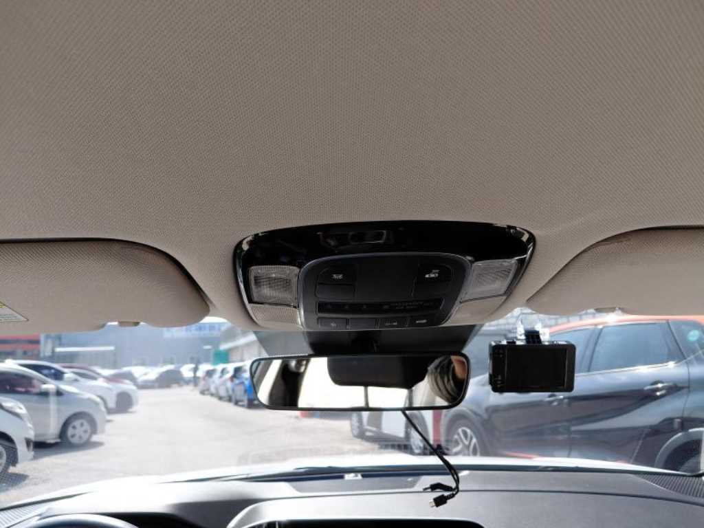 HYUNDAI Sonata - Vista 11