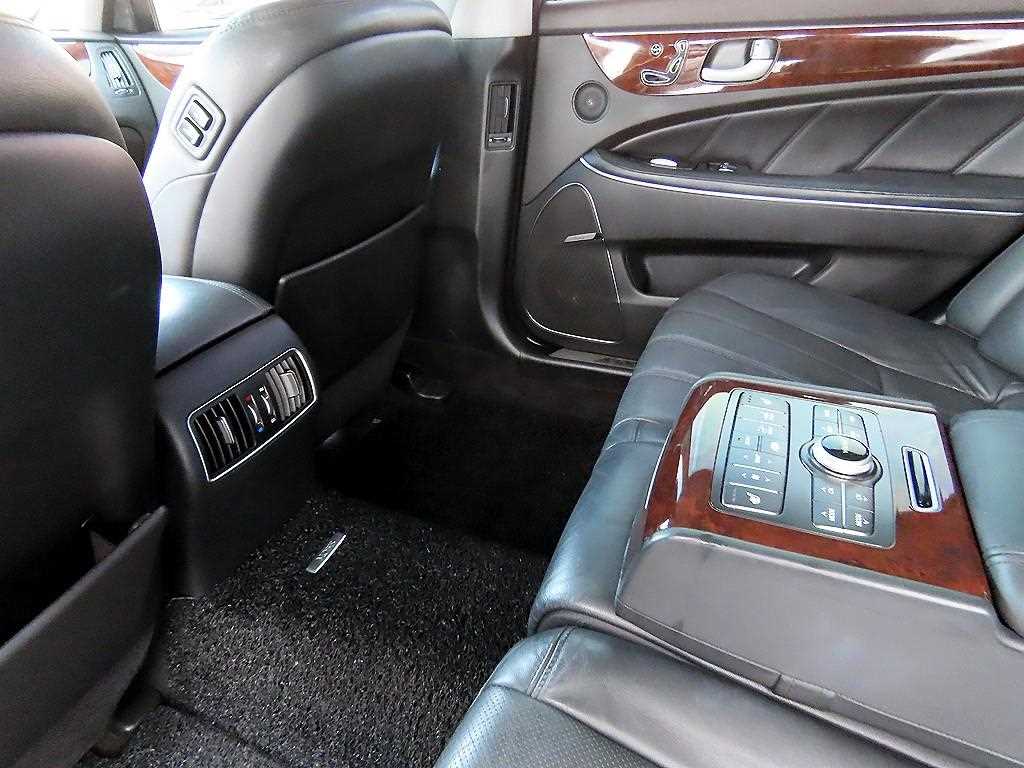 HYUNDAI Equus 2012 Blanco - Importación desde Corea - HF Imports Iquique - Foto 17