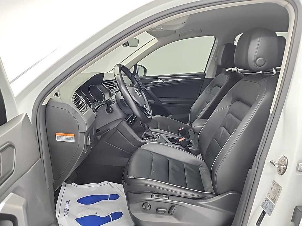 Volkswagen Tiguan - Vista 11