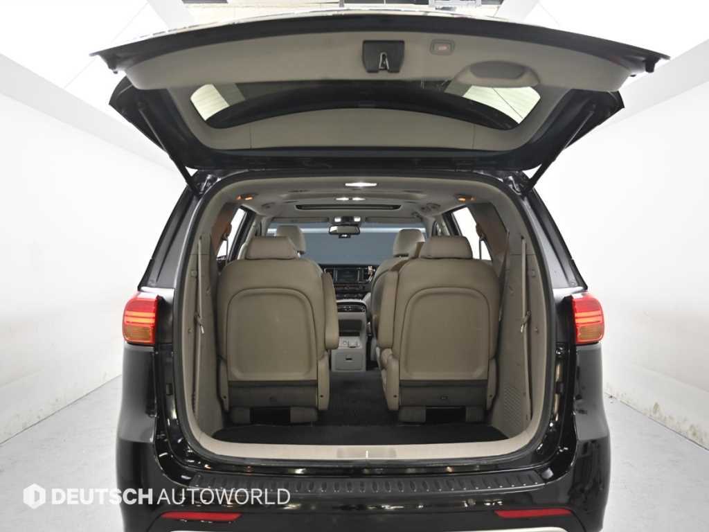 KIA Carnival 2018 Negro - Importación desde Corea - HF Imports Iquique - Foto 19