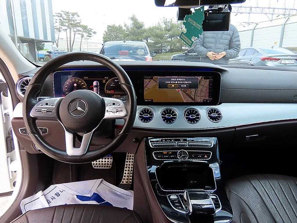 Mercedes Benz CLS Class - Vista 7