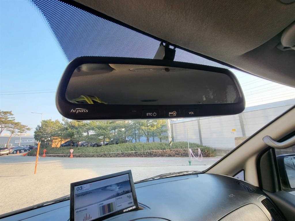 HYUNDAI Starex - Vista 11