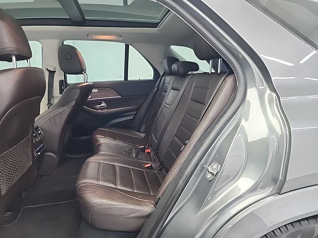 Mercedes Benz GLE Class - Vista 12