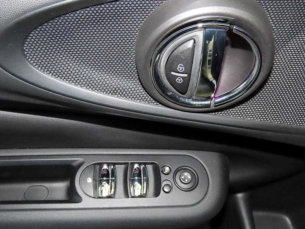 Mini Clubman 2018 Blanco - Importación desde Corea - HF Imports Iquique - Foto 13