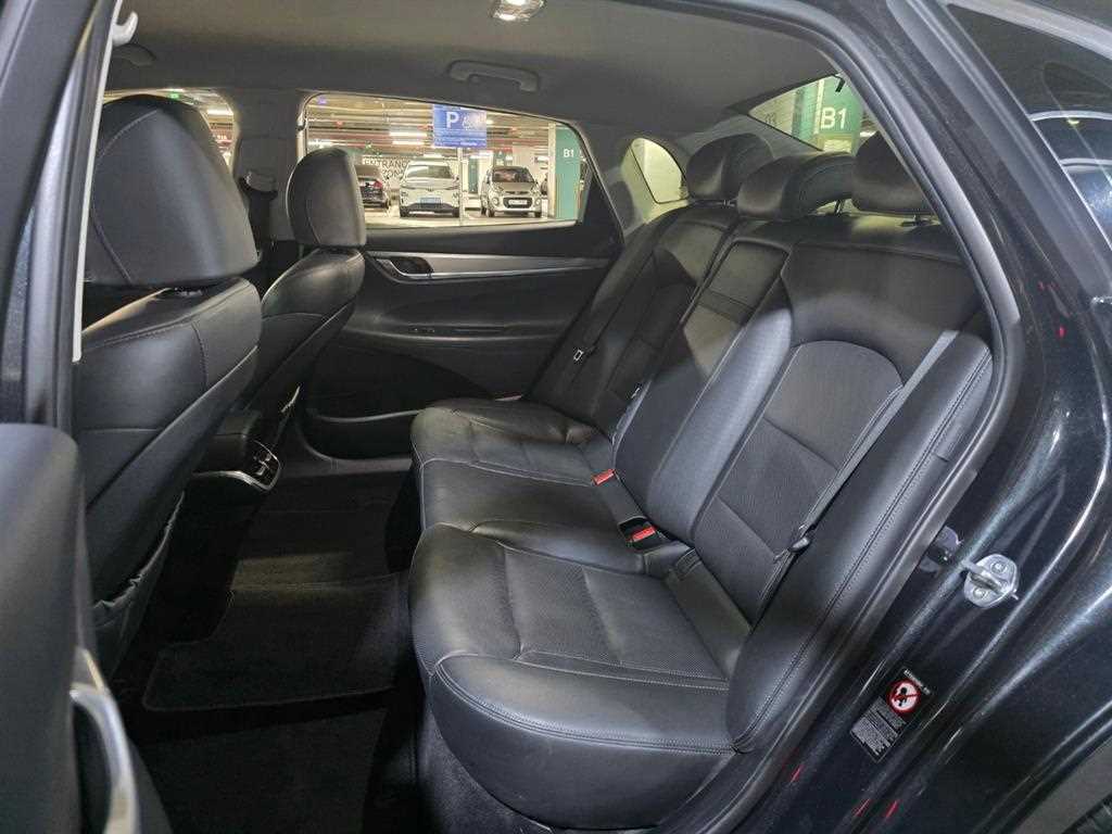 HYUNDAI Grandeur - Vista 7