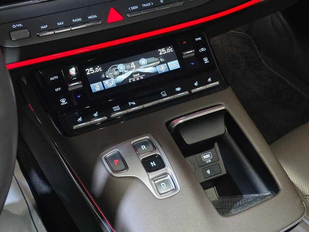 HYUNDAI Grandeur - Vista 11