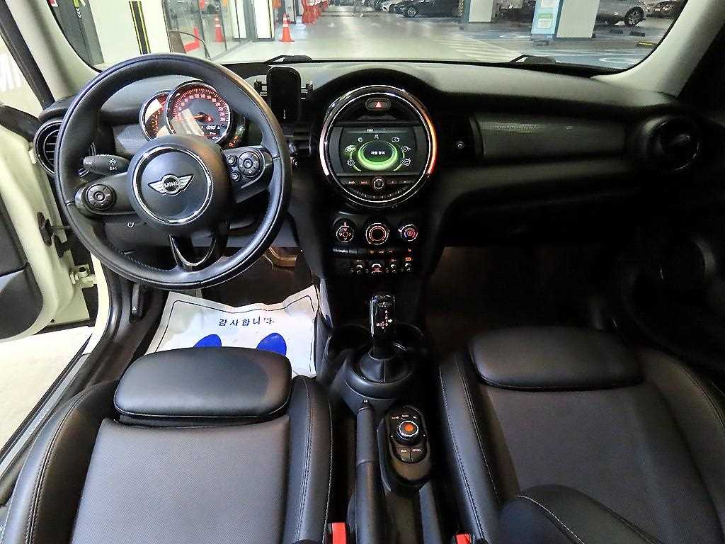 Mini Cooper - Vista 10