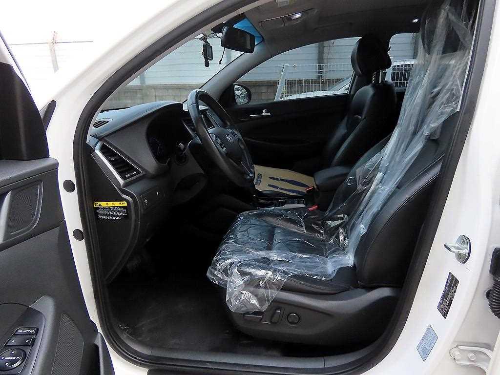 HYUNDAI Tucson - Vista 5