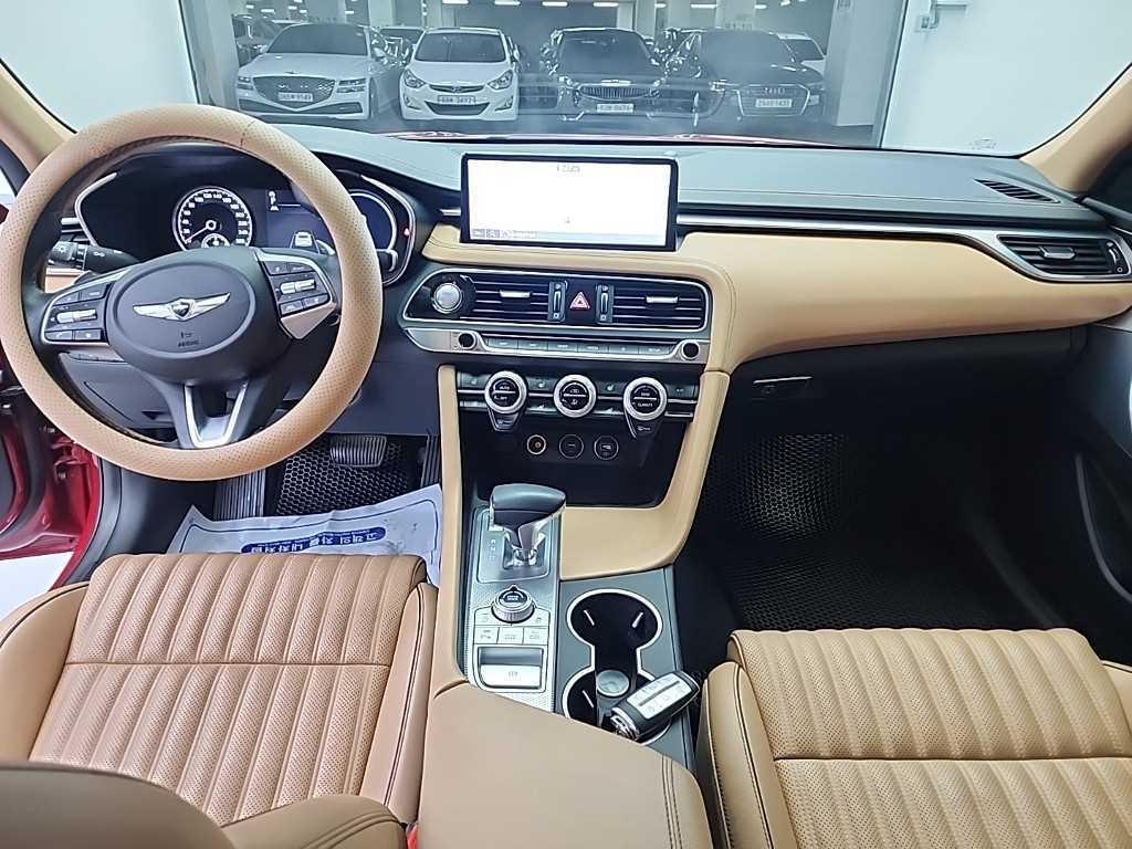 Genesis G70 - Vista 7