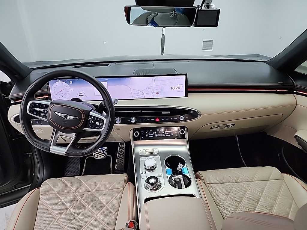 Genesis GV70 - Vista 7