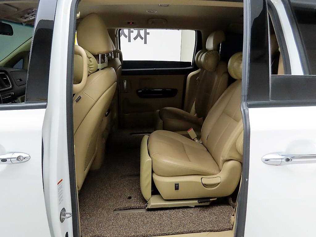 KIA Carnival 2019 Blanco - Importación desde Corea - HF Imports Iquique - Foto 14