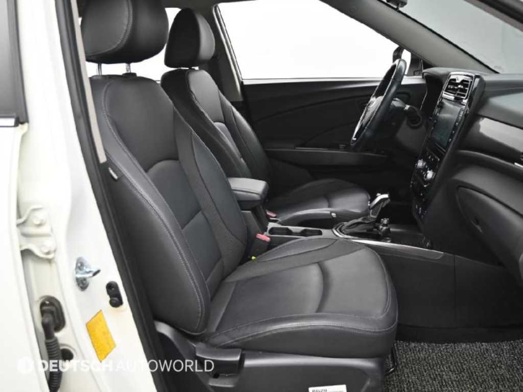 Ssangyong Tivoli - Vista 10