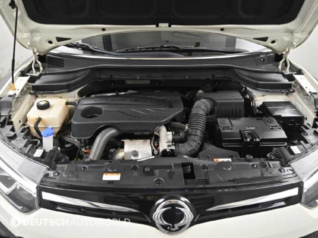 Ssangyong Tivoli - Vista 6