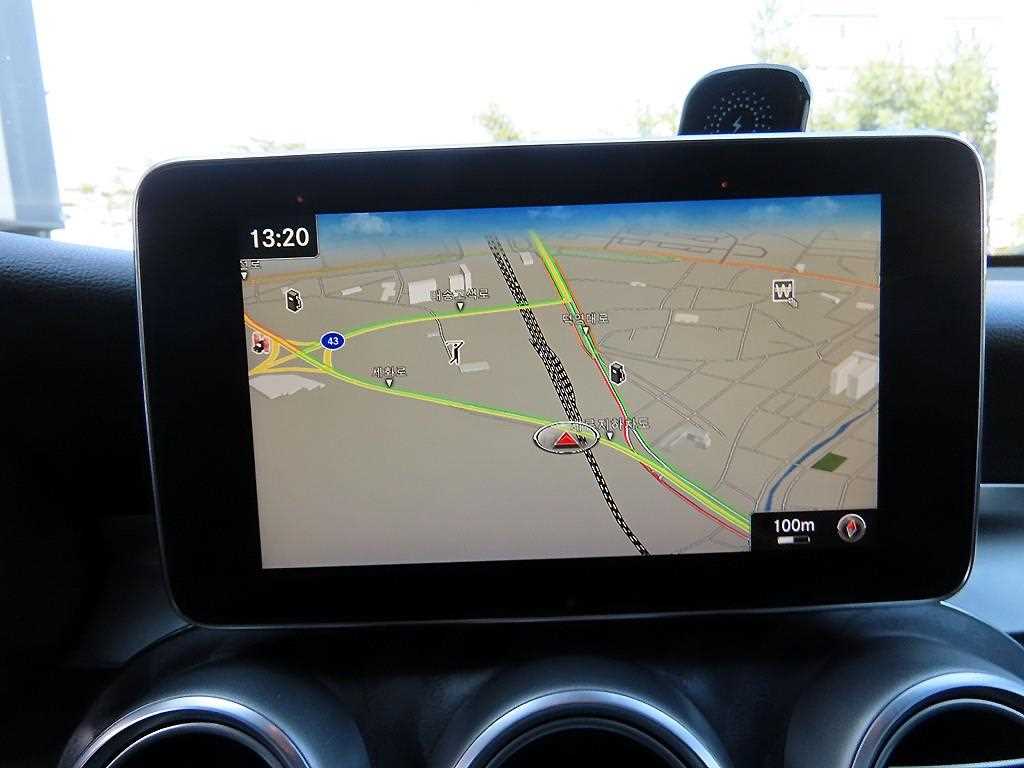 Mercedes Benz GLC Class 2019 Blanco - Importación desde Corea - HF Imports Iquique - Foto 13