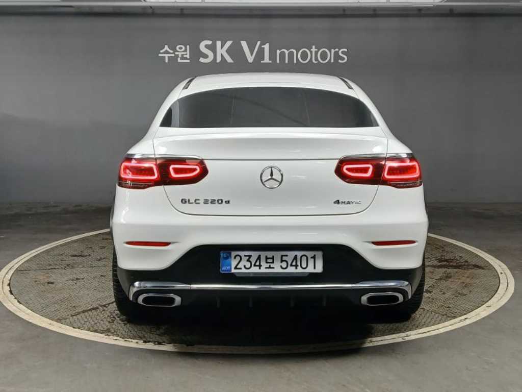 Mercedes Benz GLC Class - Vista 5