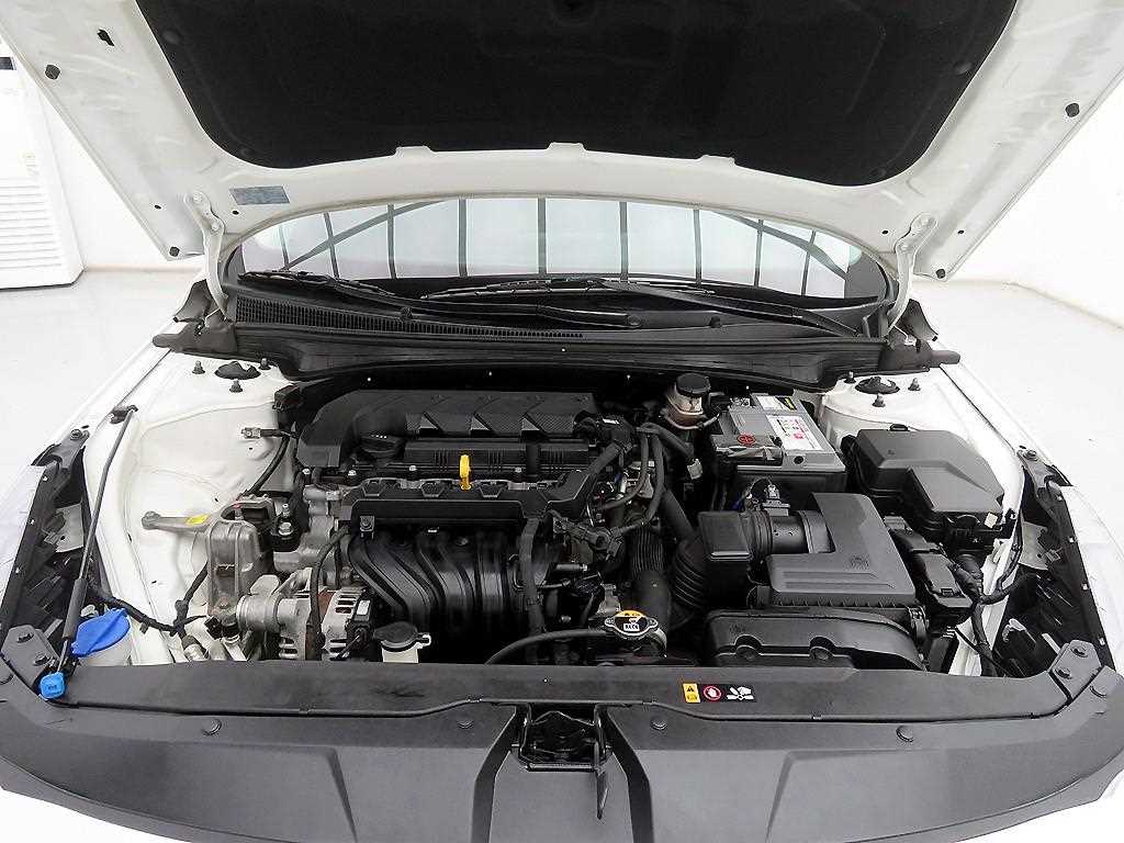 HYUNDAI Avante 2021 Blanco - Importación desde Corea - HF Imports Iquique - Foto 19