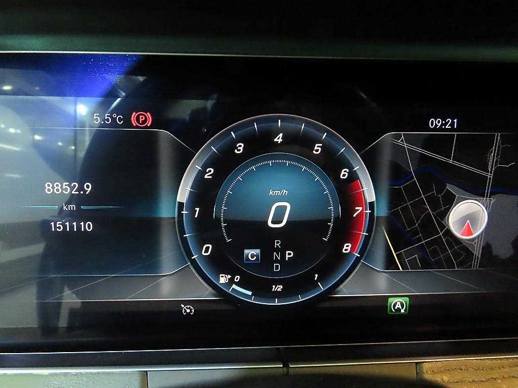 Mercedes Benz E class - Vista 9