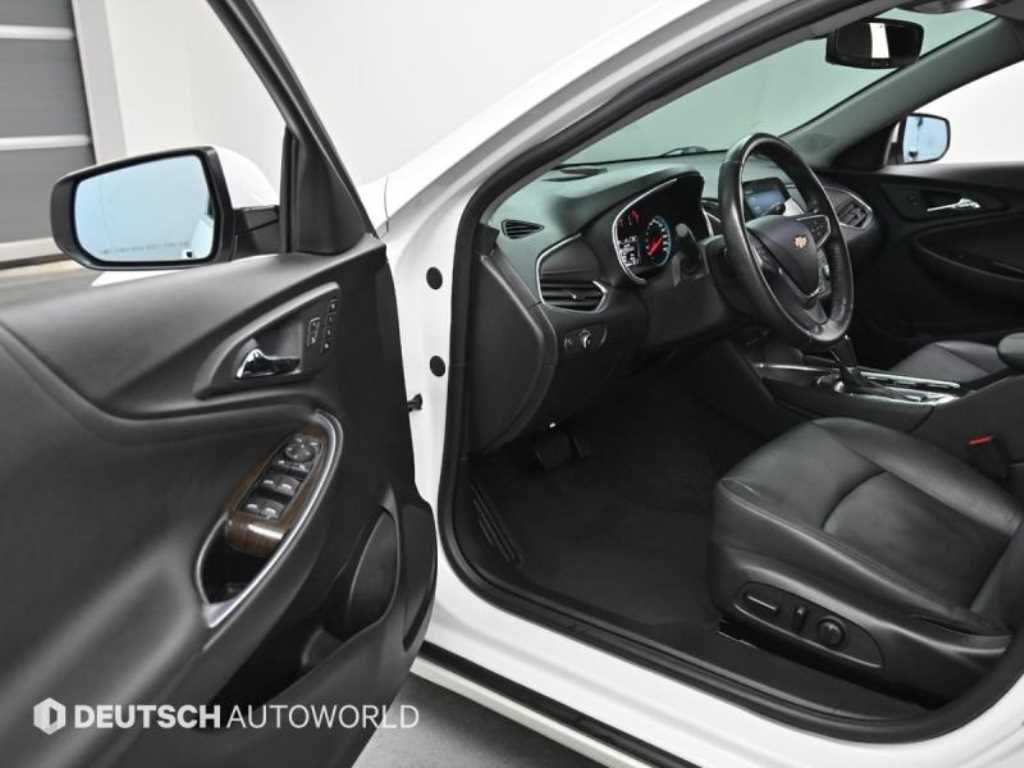 Chevrolet Malibu - Vista 11