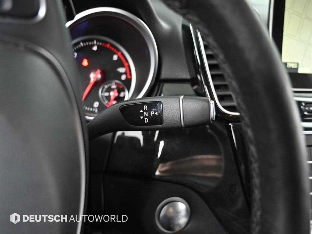 Mercedes Benz GLE Class - Vista 9