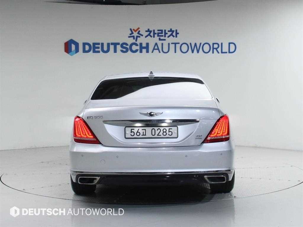 Genesis EQ900 - Vista 4