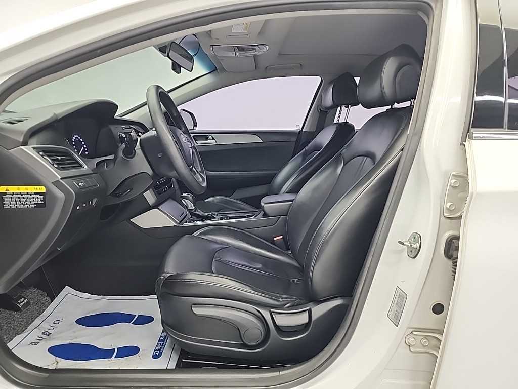 HYUNDAI Sonata - Vista 11