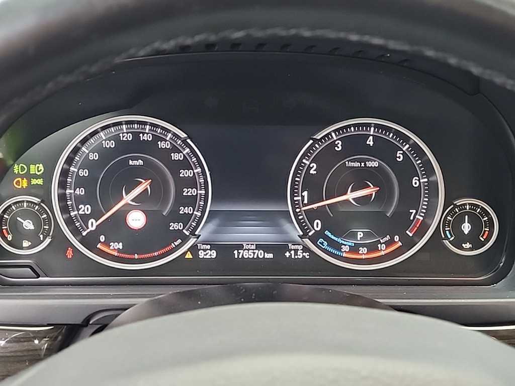 BMW 5 Series - Vista 6