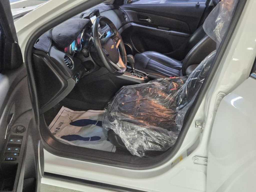 Chevrolet Cruise - Vista 7