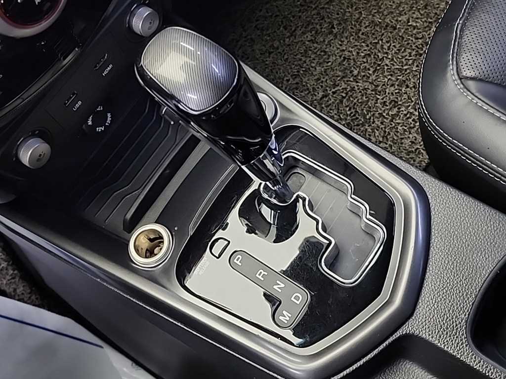 Ssangyong Tivoli - Vista 8