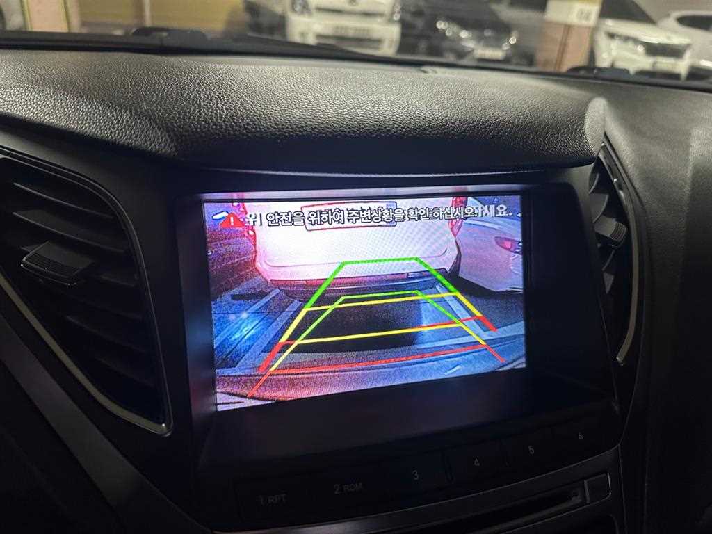 HYUNDAI Grandeur - Vista 12