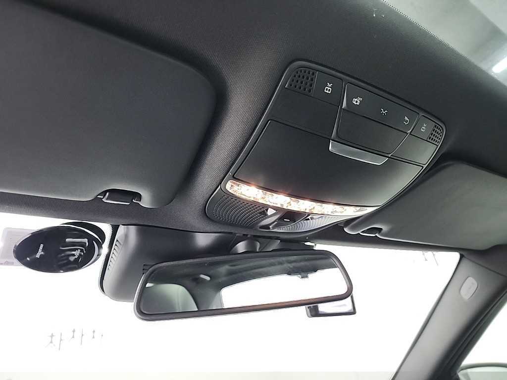 Mercedes Benz C Class 2016 Blanco - Importación desde Corea - HF Imports Iquique - Foto 17